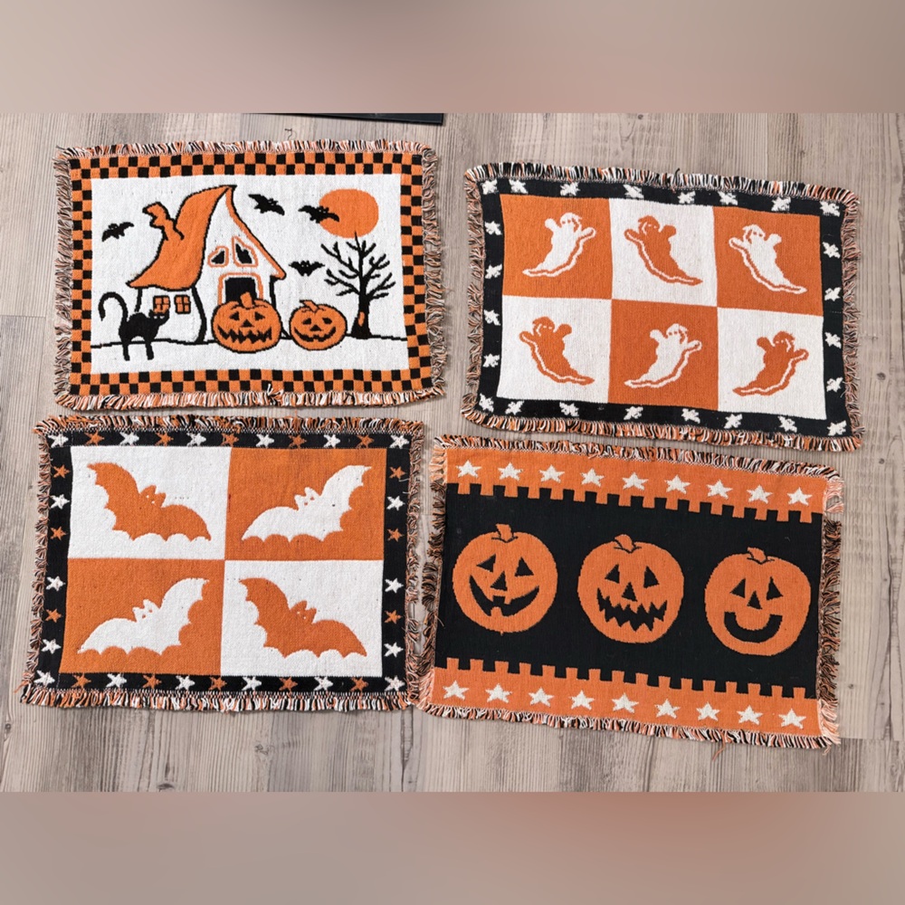 Vintage reversible Halloween Themed Woven placemats Set - Picture 2 of 2